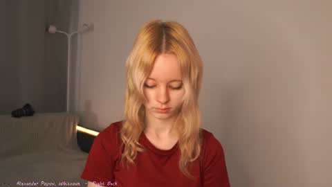 Snapshot of seebunny chatting on July 2026 04:23:02 PM See Its honey bunny im Lana online show from July 2026 04:23:02 PM