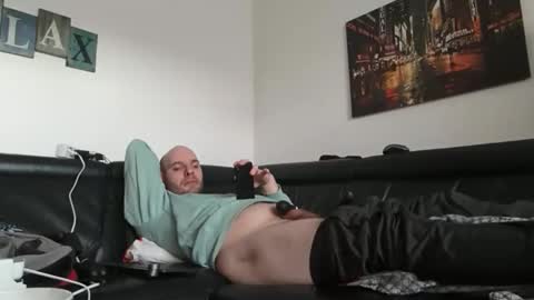 Sebastian online show from March 2026 06:08:01 AM