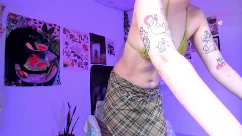 Snapshot of segismunda chatting on September 2025 10:00:02 PM Luciana online show from September 2025 10:00:02 PM