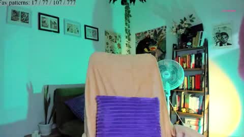 Snapshot of segismunda chatting on November 2025 11:04:01 PM Luciana online show from November 2025 11:04:01 PM