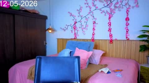 Call me S E L E N A   online show from May 2026 07:00:01 PM