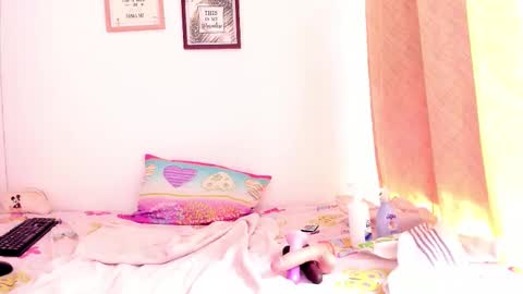 Karen online show from November 2025 02:17:01 PM