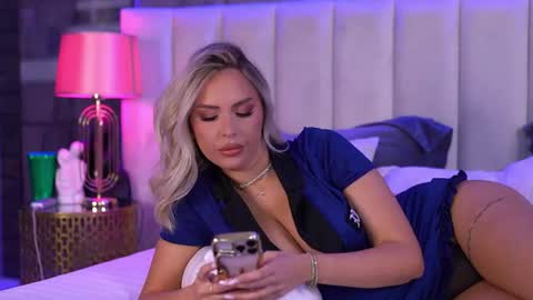 Selena online show from April 2026 07:00:01 AM