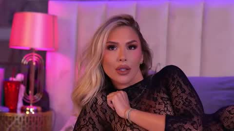 Selena online show from April 2026 07:25:02 AM