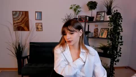 Snapshot of selenadearden chatting on February 2025 05:04:02 PM Selena ntmy online show from February 2025 05:04:02 PM