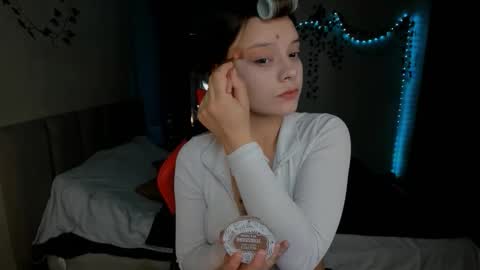 Selena online show from October 2025 04:16:02 PM