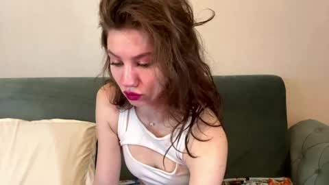 Selena online show from May 2026 03:36:01 AM