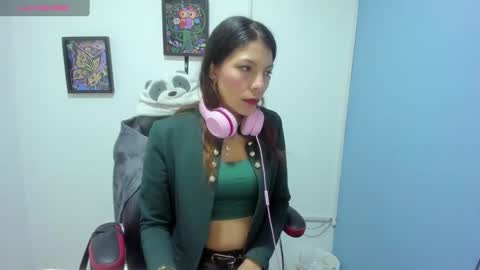 Snapshot of selenakyle92_ chatting on January 2025 11:56:02 PM Selena online show from January 2025 11:56:02 PM