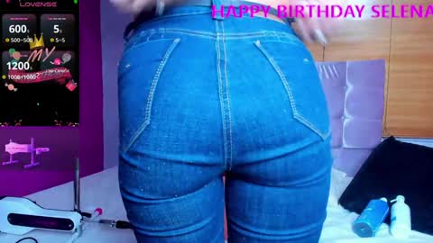 Snapshot of selenakyle92_ chatting on February 2025 06:51:01 PM Selena online show from February 2025 06:51:01 PM