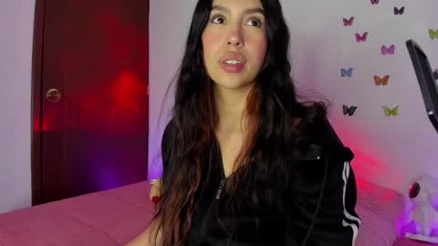 Snapshot of selene_e chatting on December 2024 03:07:02 AM Karol. online show from December 2024 03:07:02 AM