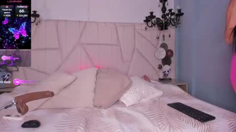 Selenee online show from February 2025 03:39:01 PM