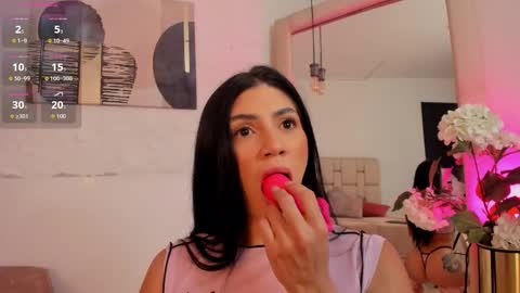 Selene online show from September 2025 11:37:01 AM