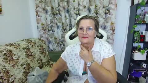 Snapshot of selenna57 chatting on January 2025 07:31:02 PM Selenna online show from January 2025 07:31:02 PM