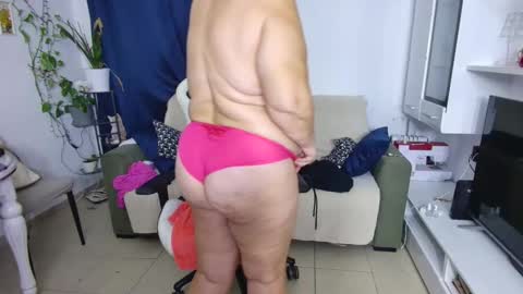 Selenna online show from April 2026 07:58:01 PM