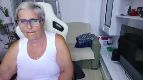 Selenna online show from May 2026 05:52:01 PM