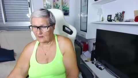 Selenna online show from July 2026 06:02:02 PM