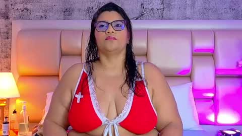 Selenna Cooper online show from April 2026 11:37:01 AM