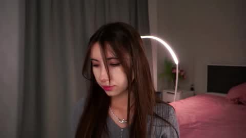 Snapshot of selinadiercks chatting on November 2025 03:23:01 PM Elizabeth online show from November 2025 03:23:01 PM