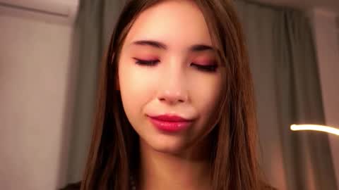 Snapshot of selinadiercks chatting on November 2025 03:15:02 PM Elizabeth online show from November 2025 03:15:02 PM