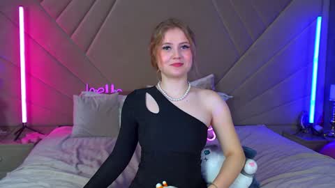 SelinSwarovski online show from January 2025 02:48:01 AM