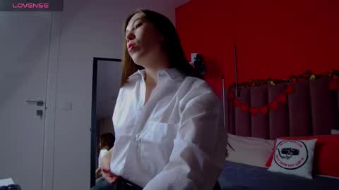 Nicole online show from February 2025 01:38:01 AM