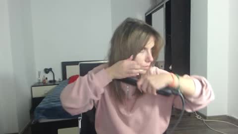 Snapshot of sellena_angels chatting on February 2025 04:11:02 PM sellena_angels online show from February 2025 04:11:02 PM