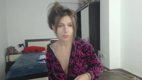 Snapshot of sellena_angels chatting on February 2025 02:33:01 PM sellena_angels online show from February 2025 02:33:01 PM