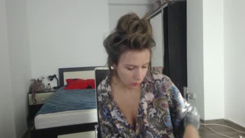 Snapshot of sellena_angels chatting on February 2025 10:30:02 AM sellena_angels online show from February 2025 10:30:02 AM