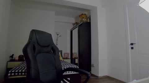 Snapshot of sellena_angels chatting on February 2026 05:31:01 PM sellena_angels online show from February 2026 05:31:01 PM