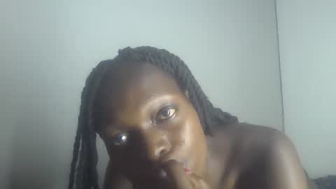 sellinprinces online show from September 2025 01:18:01 AM