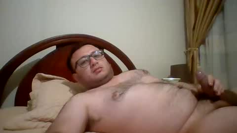Snapshot of sementalpajero chatting on February 2026 04:23:02 AM sementalpajero online show from February 2026 04:23:02 AM