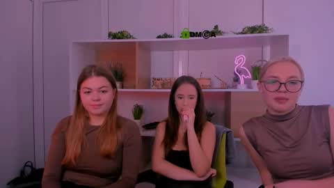 Snapshot of sendi_cais chatting on October 2025 08:26:01 AM Sendi online show from October 2025 08:26:01 AM