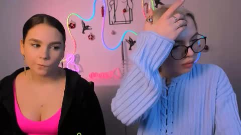 Snapshot of sendi_cais chatting on January 2026 12:42:01 PM Sendi online show from January 2026 12:42:01 PM