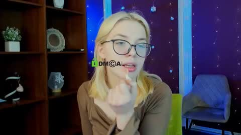 Snapshot of sendi_cais chatting on January 2026 07:35:02 AM Sendi online show from January 2026 07:35:02 AM