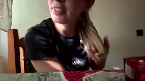 Snapshot of sennya_hayes chatting on October 2025 12:13:02 PM Sennya online show from October 2025 12:13:02 PM