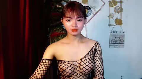 sensational_yeng online show from February 2026 05:22:02 PM
