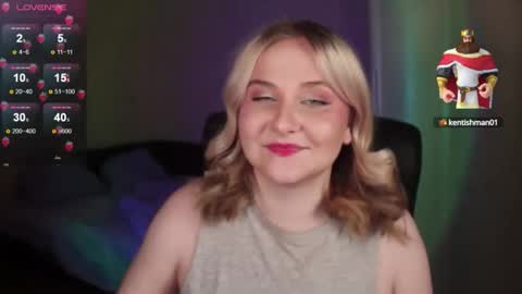 Ilona online show from October 2025 07:43:01 PM