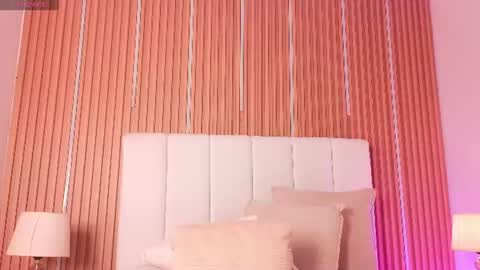 Snapshot of sensual_kim77 chatting on June 2026 01:50:01 PM Sensual Kim77 online show from June 2026 01:50:01 PM