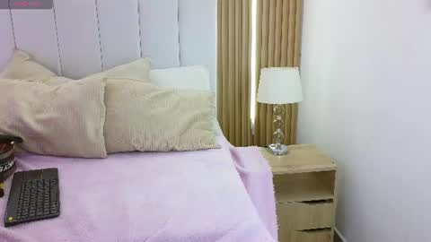 Snapshot of sensual_kim77 chatting on June 2026 12:50:01 PM Sensual Kim77 online show from June 2026 12:50:01 PM