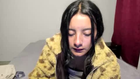 Snapshot of sensual_skinny chatting on October 2025 06:54:02 AM sensual_skinny online show from October 2025 06:54:02 AM