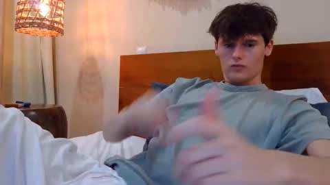 Cam online show from May 2026 01:34:02 AM