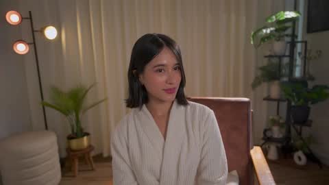 Snapshot of sensualcherry_ chatting on December 2024 10:32:01 PM Maria- OF sensual bee online show from December 2024 10:32:01 PM