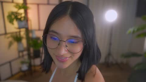 Snapshot of sensualcherry_ chatting on January 2025 11:02:01 PM Maria- OF sensual bee online show from January 2025 11:02:01 PM