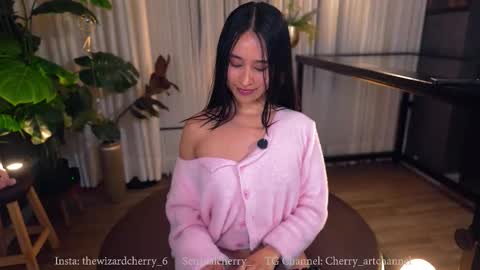 Snapshot of sensualcherry_ chatting on February 2026 12:47:02 AM Maria- OF sensual bee online show from February 2026 12:47:02 AM