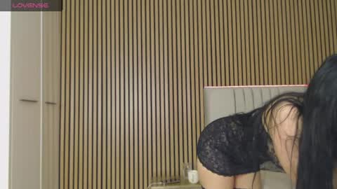 Snapshot of sensualhallie chatting on June 2026 03:03:01 PM Hallie online show from June 2026 03:03:01 PM
