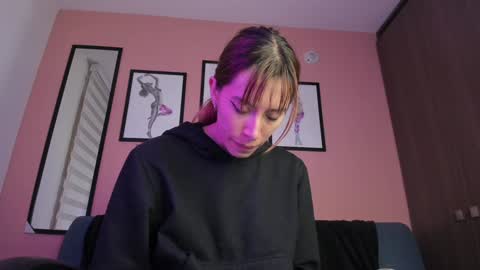 Jane   online show from December 2024 11:08:02 PM