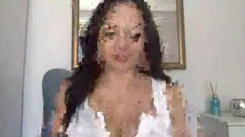 Snapshot of sensuallstella chatting on October 2025 07:50:01 AM sensuallstella online show from October 2025 07:50:01 AM