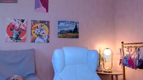 Snapshot of sensuallucy233 chatting on November 2025 07:08:02 AM sensuallucy233 online show from November 2025 07:08:02 AM