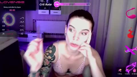 serenamilss online show from November 2025 04:06:02 PM