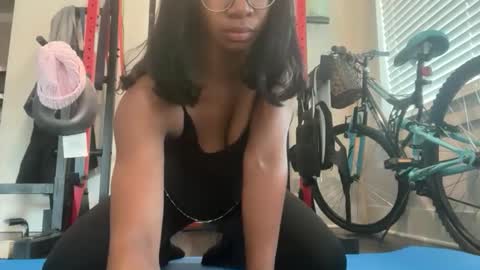 Serenity Bee   online show from April 2026 03:21:02 PM